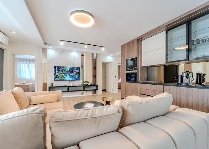 Ballat With Heated Pool 빌라 프리블라카