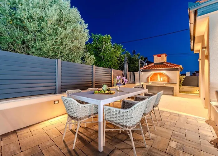 Ballat With Heated Pool * Privlaka (Zadar)