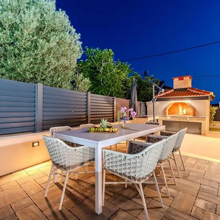 Ballat With Heated Pool * Privlaka (Zadar)